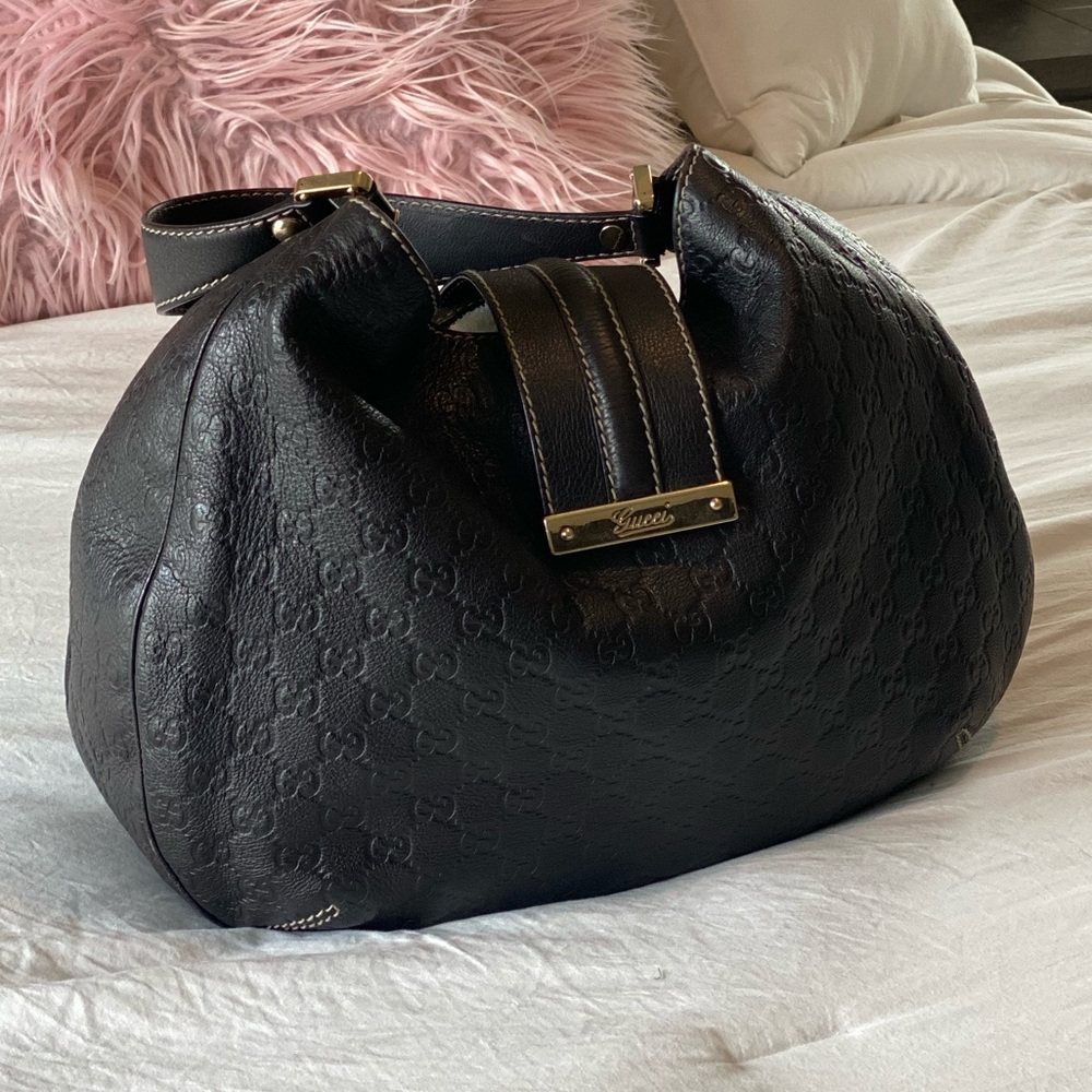 GUCCI GUCCISSIMA MEDIUM HOBO CHOCOLATE BROWN